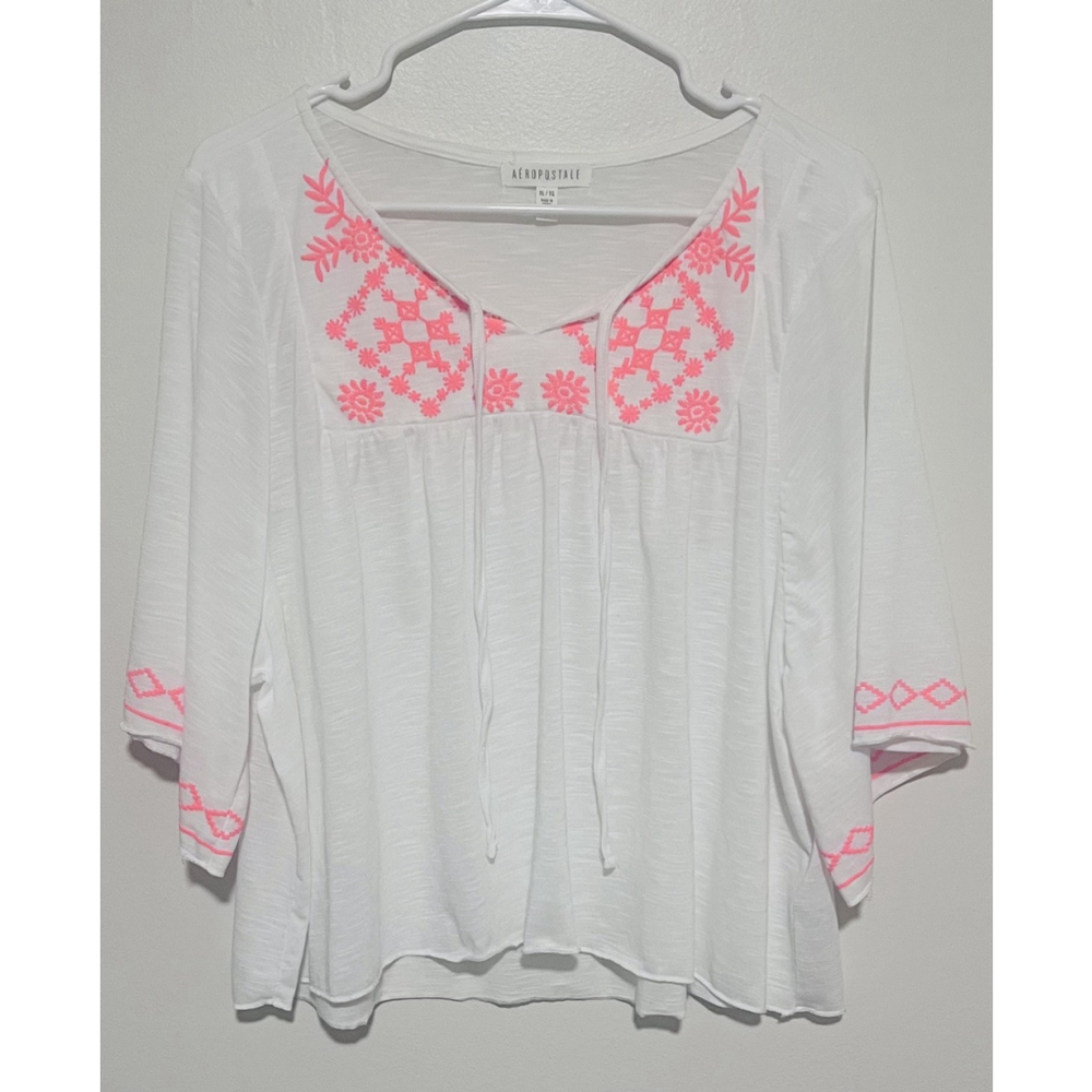 Aeropostale White Top with Neon Orange/Pink Embroidered
